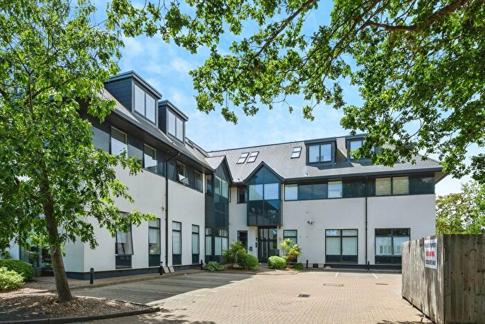 1 Bedroom Flat For Sale In Challenge Court, Leatherhead, Surrey, KT22