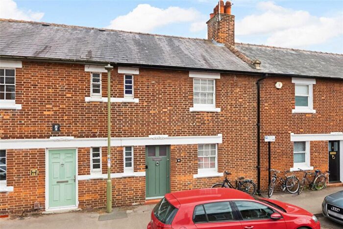 2 Bedroom Terraced House For Sale In Hayfield Road, Walton Manor, OX2