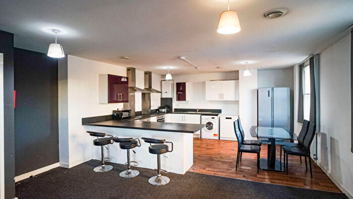 6 Bedroom Apartment To Rent In West Street, Sheffield, S1