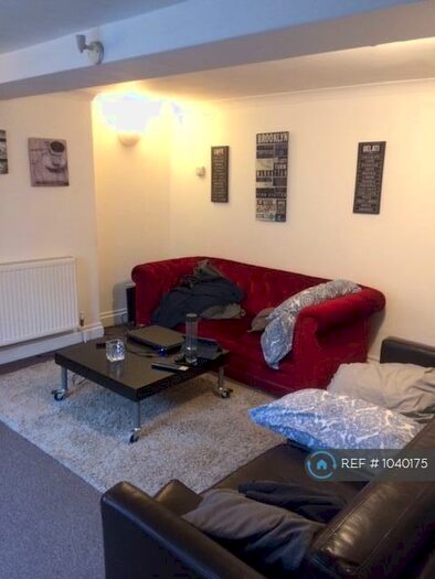 2 Bedroom Flat To Rent In Oakfield Road, London, N4