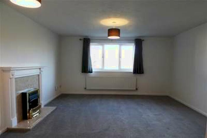 2 Bedroom Flat To Rent In Hart Street, Maidstone, ME16