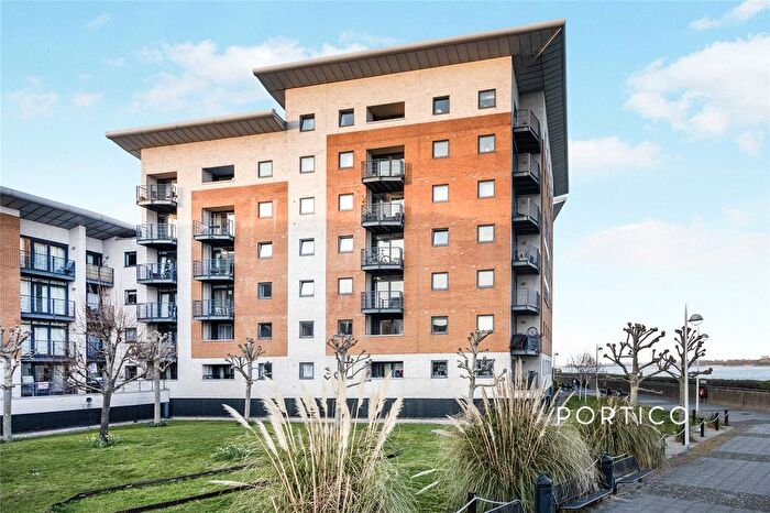 1 Bedroom Flat To Rent In Inverness Mews, Fishguard Way, London, E16