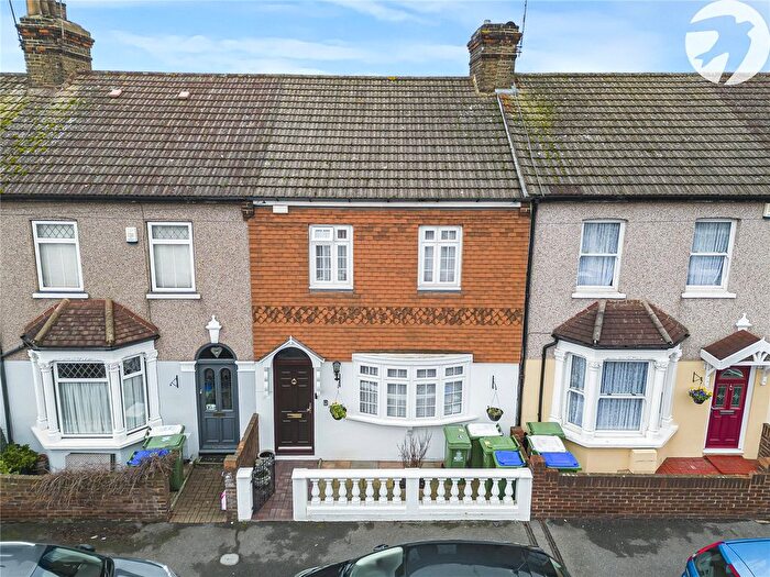 2 Bedroom Terraced House For Sale In Plantation Road, Erith, DA8