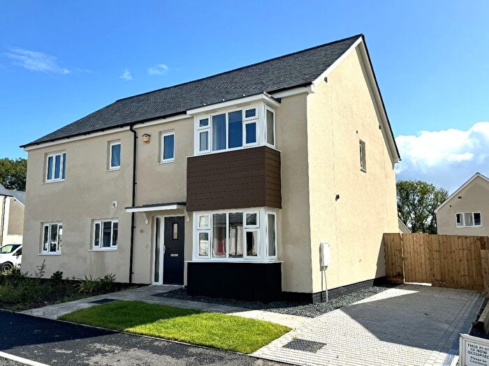 3 Bedroom Semi-Detached House For Sale In South Street, Sheepwash, Beaworthy, EX21