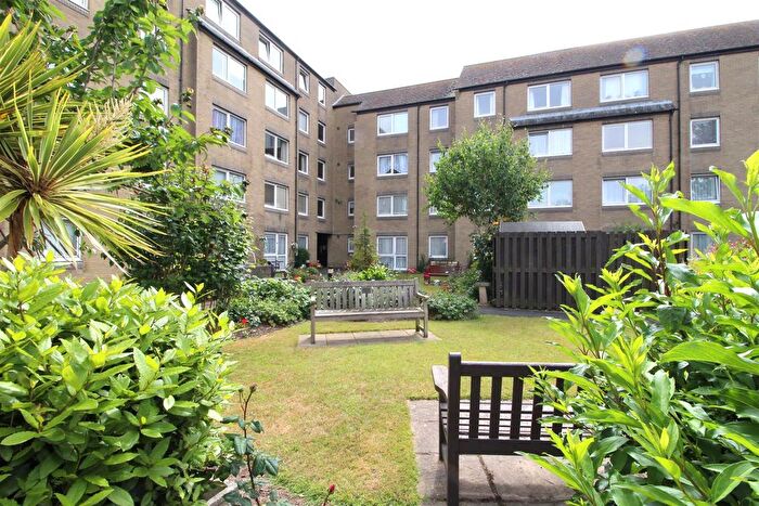 1 Bedroom Property To Rent In Wellington Crescent, Ramsgate, CT11