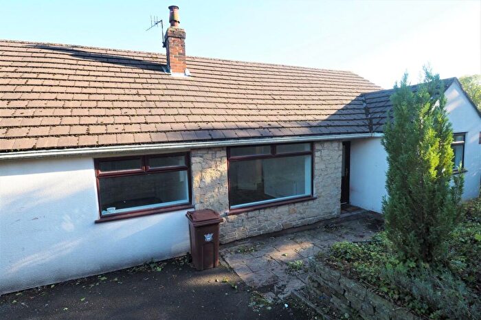 4 Bedroom Detached Bungalow To Rent In Watford Road, New Mills, SK22