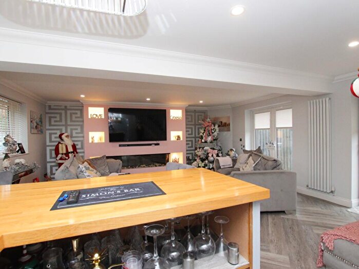 5 Bedroom Detached House For Sale In Heol Faenor, Beddau, CF38