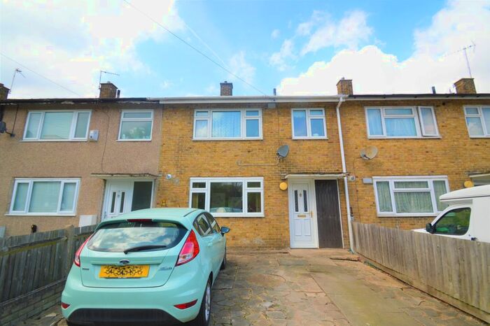 3 Bedroom Terraced House To Rent In Brinkburn Close, London, SE2