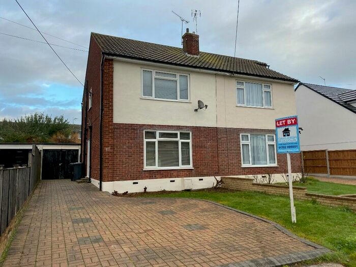 3 Bedroom Semi-Detached House To Rent In Orchard Avenue, Hockley, Essex, SS5