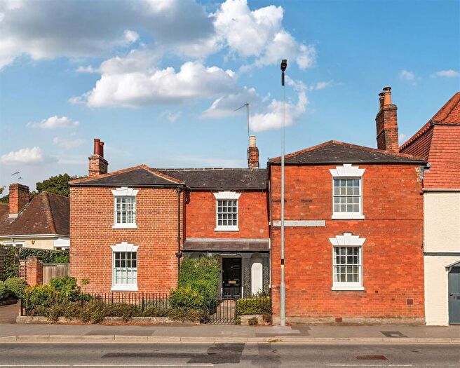 3 Bedroom Terraced House For Sale In Southbroom Road, Devizes, SN10