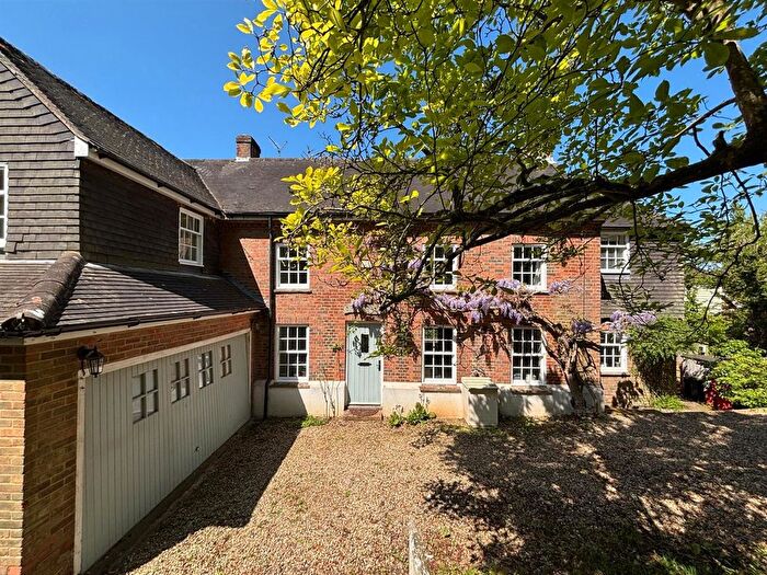 5 Bedroom Detached House For Sale In The Broadway, Petham, Canterbury, CT4