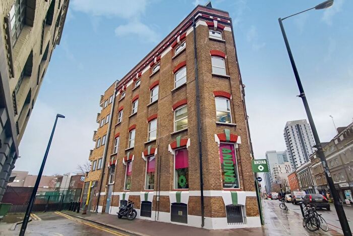 1 Bedroom Flat To Rent In Lolesworth Close, Spitalfields, London, E1