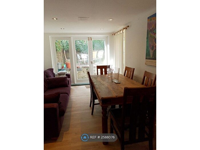 5 Bedroom Terraced House To Rent In Clinton Road, London, E3