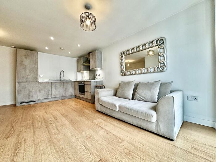 1 Bedroom Apartment To Rent In Victoria Riverside, Hunslet Road, Leeds, West Yorkshire, LS10