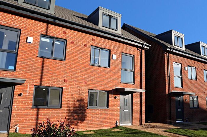 3 Bedroom House To Rent In Roundhouse Way, Wellingborough, NN8