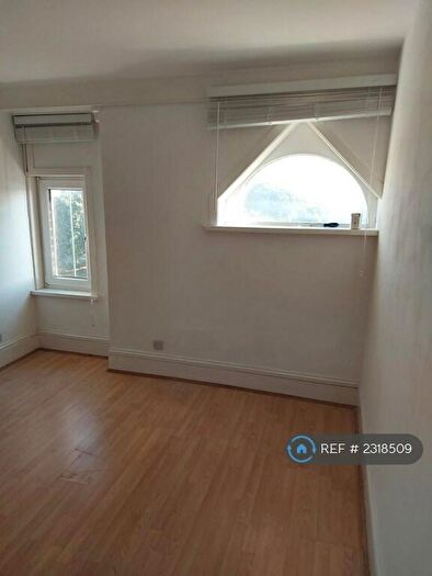 1 Bedroom Flat To Rent In South Terrace, Littlehampton, BN17