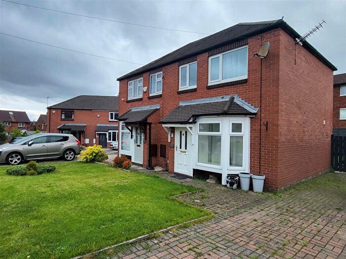 2 Bedroom Semi-Detached House For Sale In Earnshaw Close, Ashton-Under-Lyne, OL7