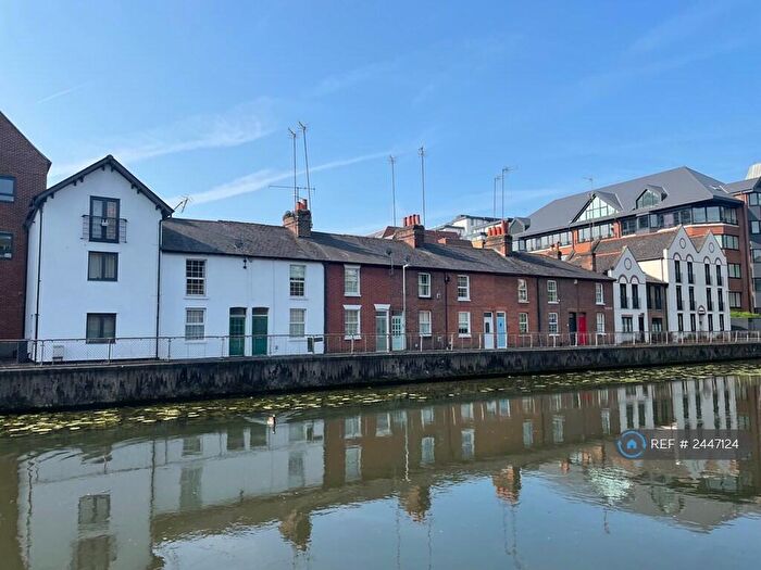 3 Bedroom Terraced House To Rent In Blakes Cottages, Reading, RG1