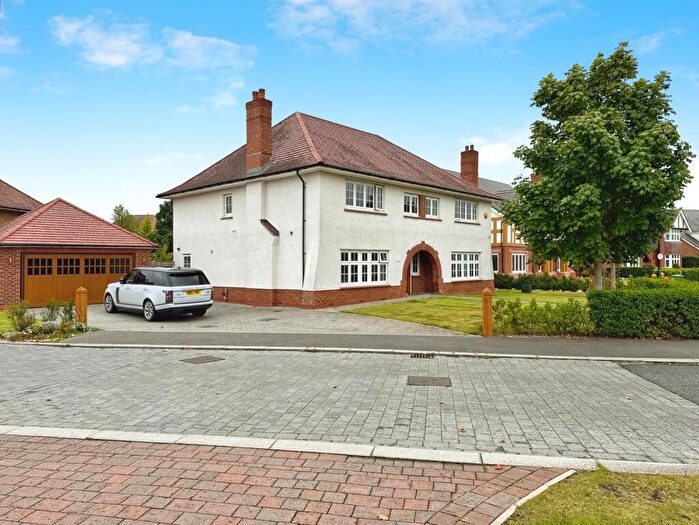 5 Bedroom House For Sale In Lancastrian Way, Woodford, Cheshire, SK7