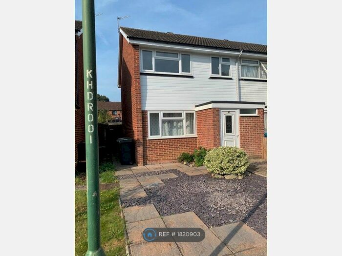 3 Bedroom Terraced House To Rent In Higham Close, Maidstone, ME15