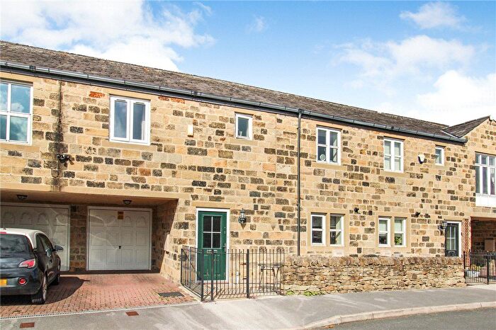 3 Bedroom Town House For Sale In Stockbridge Wharf, Riddlesden, Keighley, West Yorkshire, BD20