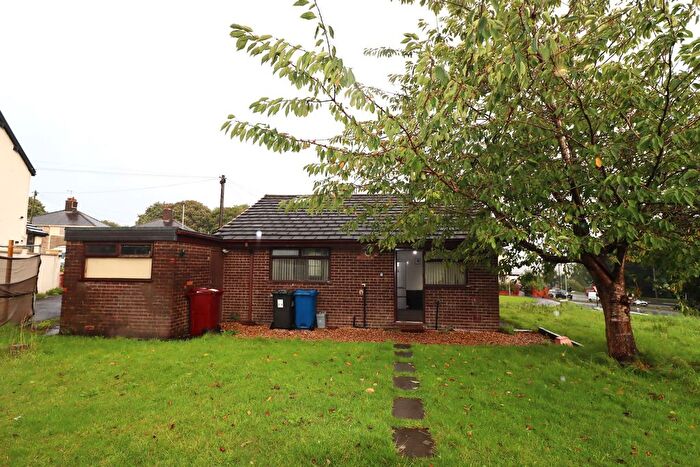 2 Bedroom Detached House To Rent In Whalley Old Road, Blackburn, BB1