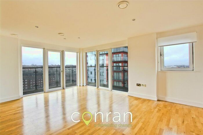 2 Bedroom Apartment To Rent In Mast Quay, Woolwich, SE18