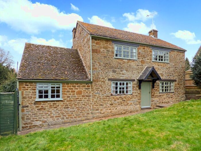 2 Bedroom Detached House To Rent In Bells Lane, Hook Norton, Banbury, Oxfordshire OX15