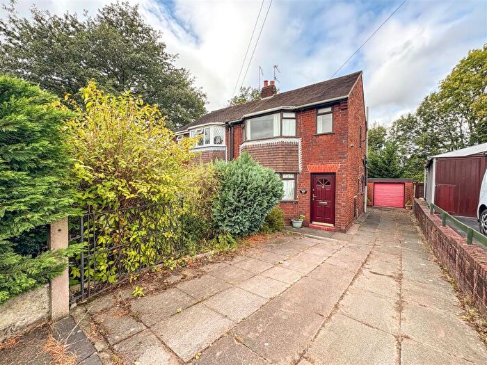 2 Bedroom Semi-Detached House For Sale In Buxton Road, Congleton, CW12