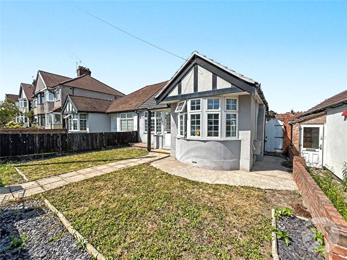 3 Bedroom Bungalow For Sale In East Rochester Way, Sidcup, Kent, DA15
