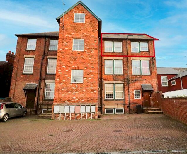 2 Bedroom Flat To Rent In Havelock Street, Kettering, NN16