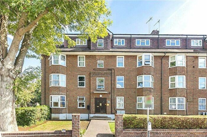 2 Bedroom Flat To Rent In Brook Avenue, Burnt Oak, HA8