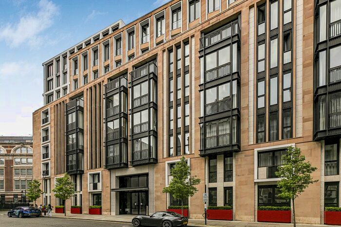 1 Bedroom Flat To Rent In Lincoln Square, Portugal Street, London, WC2A