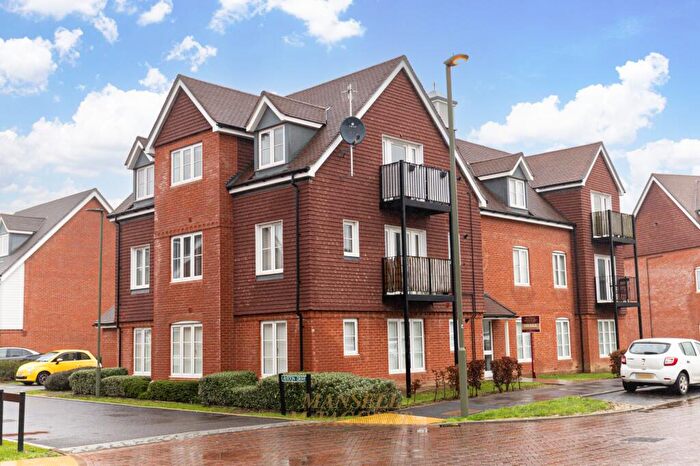 2 Bedroom Flat For Sale In Hoadley Road, Comet House, RH6