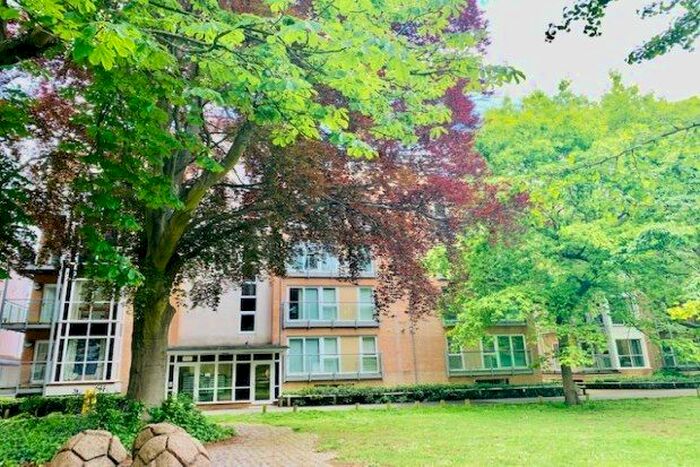 Studio To Rent In Suttones Place, Southampton SO15