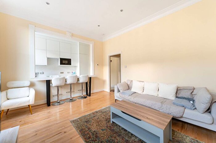 2 Bedroom Flat To Rent In Lexham Gardens, South Kensington, London, W8