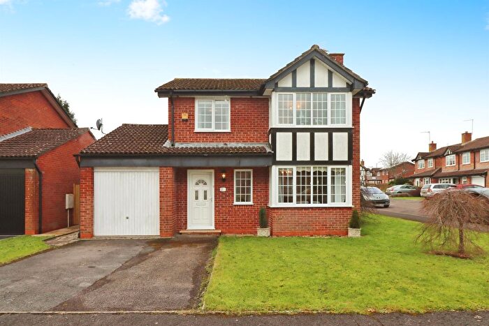 4 Bedroom Detached House For Sale In Grace Close, Chipping Sodbury, Bristol, BS37