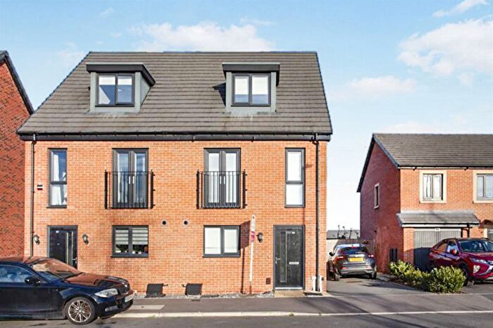 3 Bedroom Semi-Detached House For Sale In Eyam Way, Waverley, Rotherham, S60