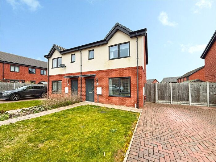 3 Bedroom Semi Detached House For Sale In Sandal Street, Lincoln, Lincolnshire, LN1