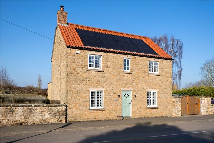 3 Bedroom Detached House For Sale In Welburn, York, North Yorkshire, YO60