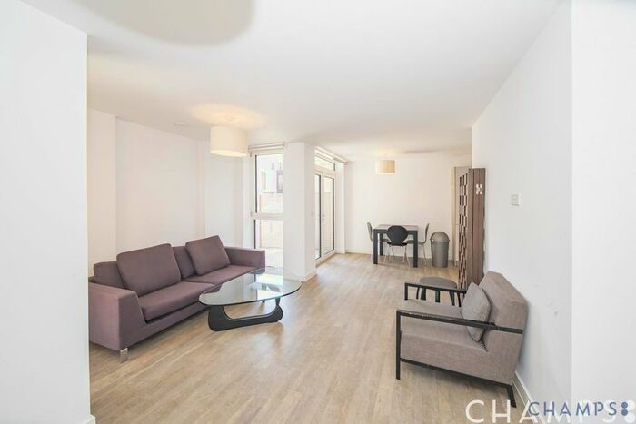 3 Bedroom Flat To Rent In Cable Walk, London, SE10