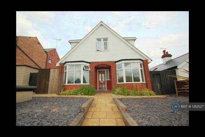 6 Bedroom Detached House To Rent In Elmstead Road, Colchester, CO4