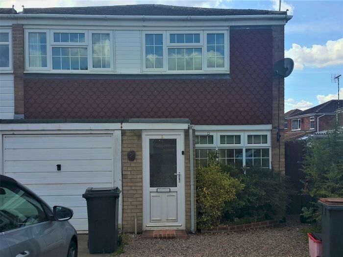 3 Bedroom Semi-Detached House To Rent In , Ferrers Close, Castle Donnington, DE74