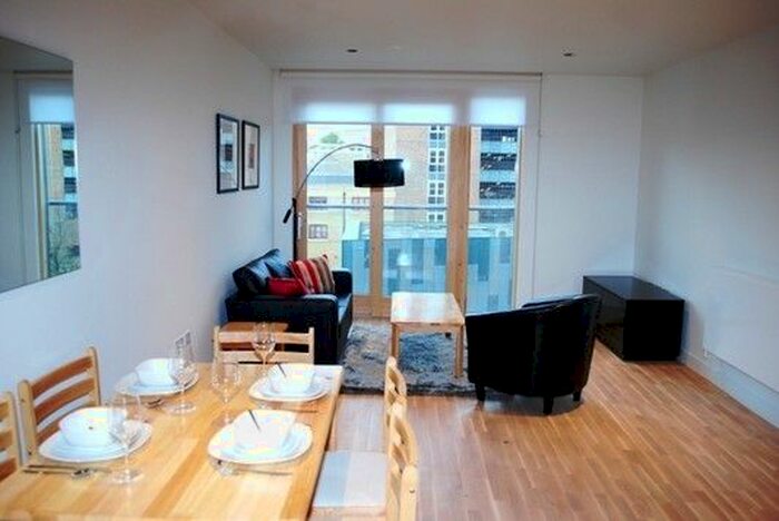 1 Bedroom Flat To Rent In Cordage House, Wapping Lane, Cobblestone Square, London, E1W