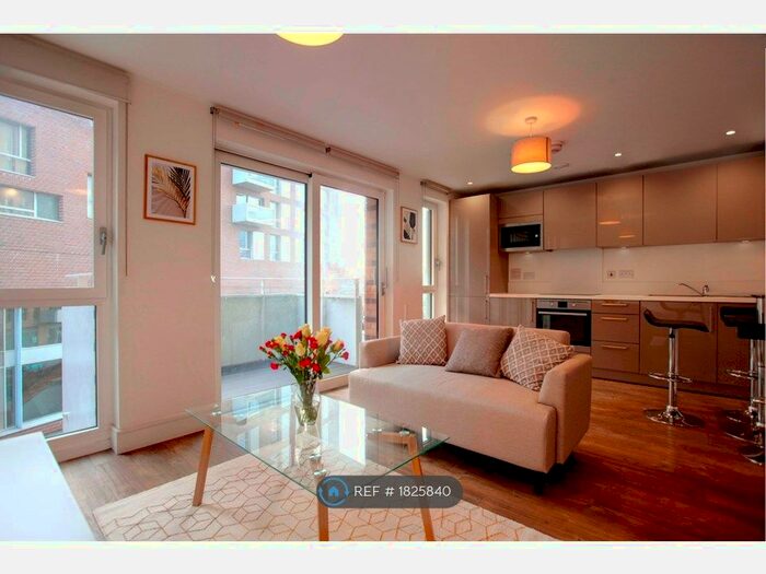 Studio To Rent In Hannaford Walk, London, E3