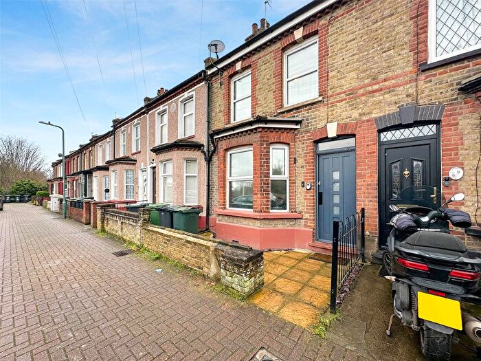 3 Bedroom Terraced House For Sale In Park Terrace, Greenhithe, Kent, DA9