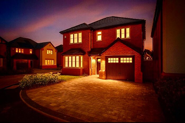 4 Bedroom Detached House For Sale In Whittington Grove, Bloxwich, Walsall, WS3