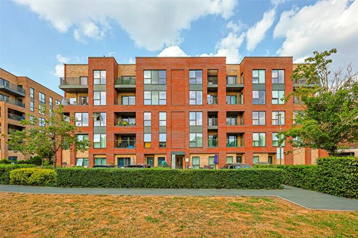 3 Bedroom Apartment For Sale In Achill Close, Colindale Gardens, Colindale, NW9