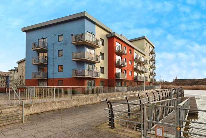 2 Bedroom Flat For Sale In Spring Place, Barking, IG11