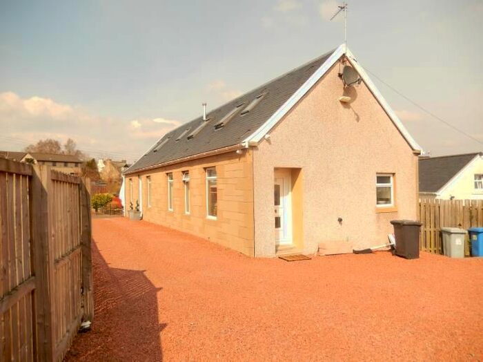 4 Bedroom Semi-Detached House To Rent In New Trows Road, Lesmahagow, Lanark, ML11